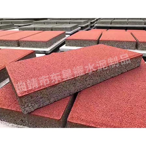曲靖水泥制品廠施工水泥透水磚時(shí)需要注意哪些問題？